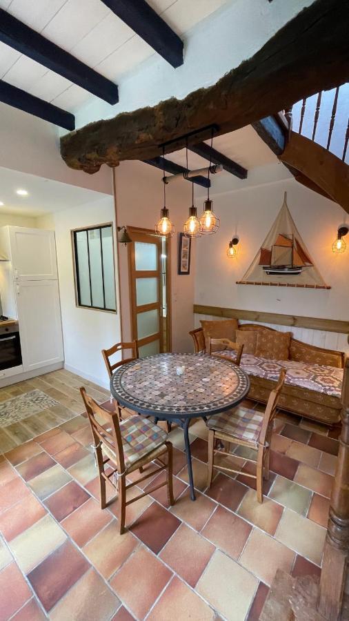 Maison De La Ferme Holiday home Lezardrieux